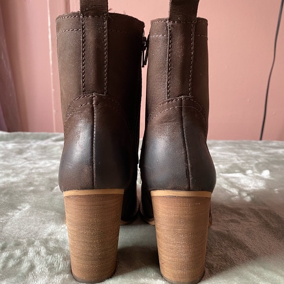 Steve Madden booties - Picture 2 of 4